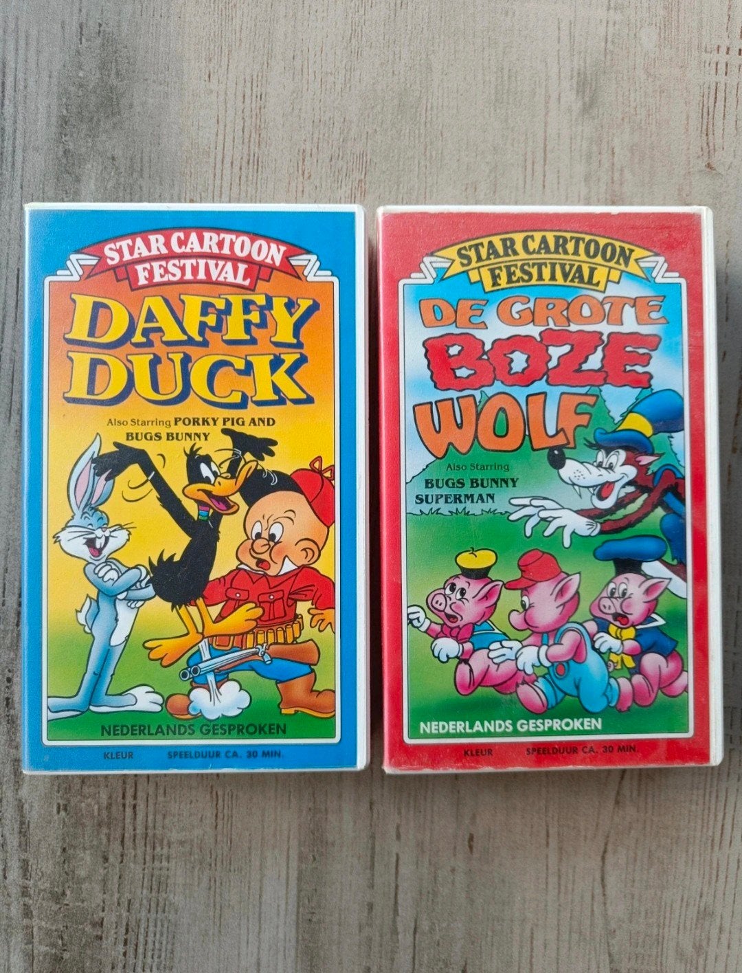 VHS Daffy Duck x Grote Boze wolf, Enlèvement ou Envoi, Utilisé, Néerlandais, VHS