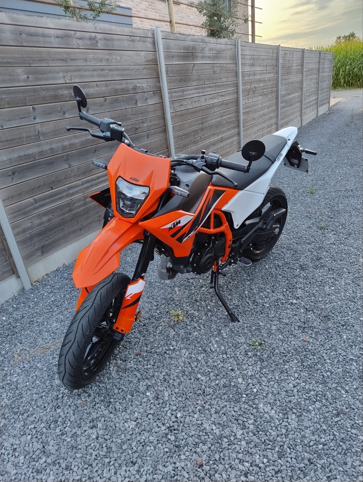 KTM 125 SMC-R super moto (4 jaar fabrieksgarantie), Motoren, Nieuw, 125 cc, 11 kW of minder, Handgeschakeld