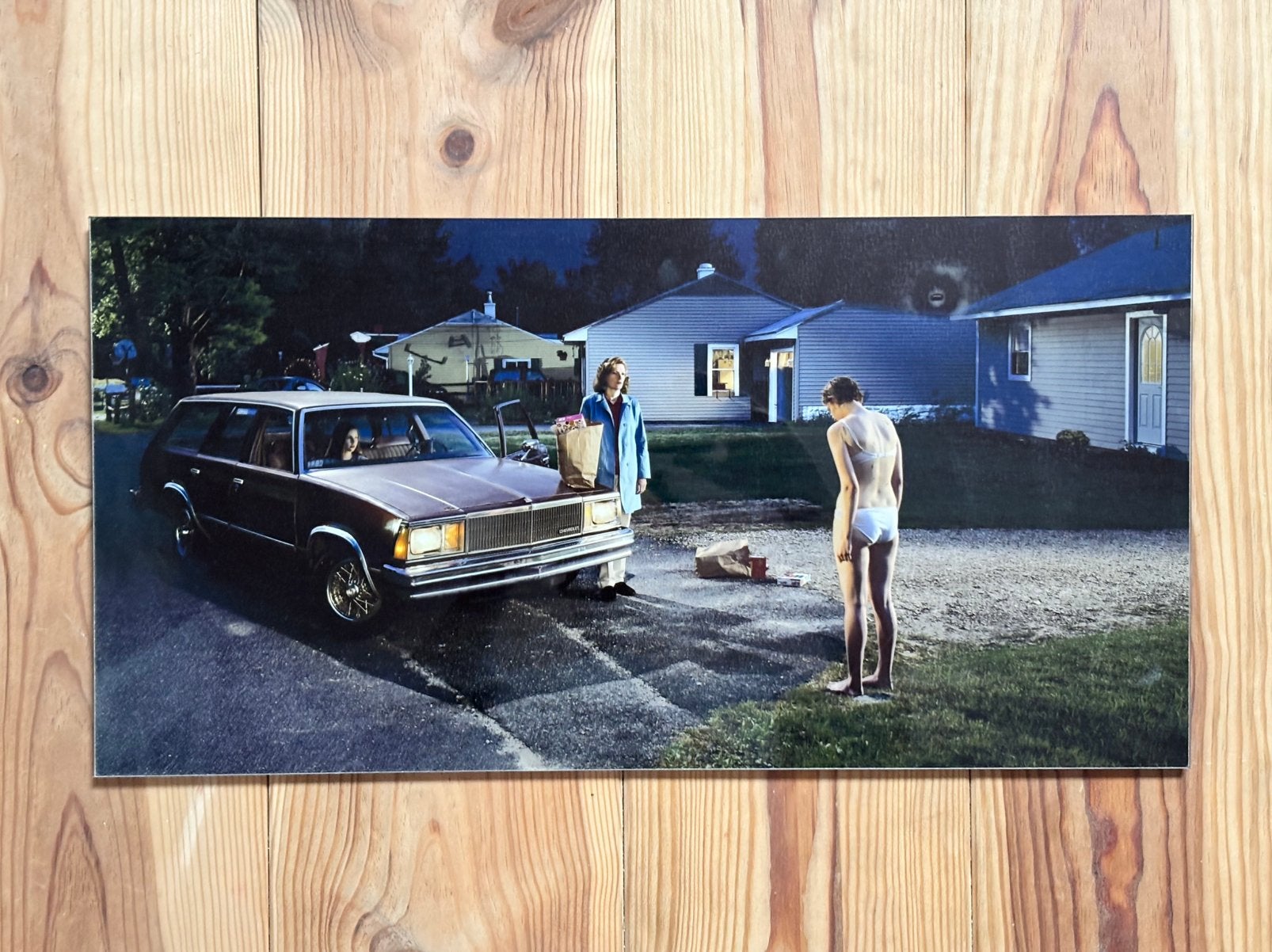 Glasplaat Gregory Crewdson, Ophalen