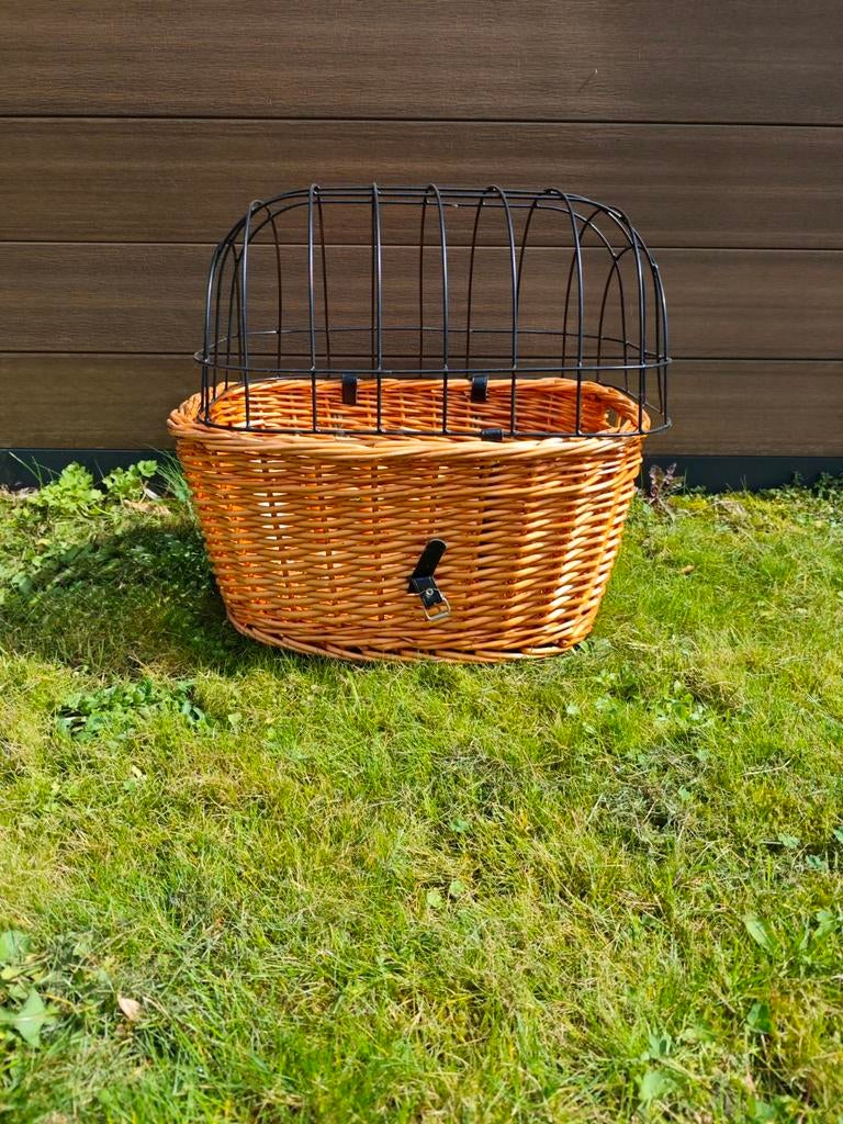 Hondenmand voor op fiets, Ophalen