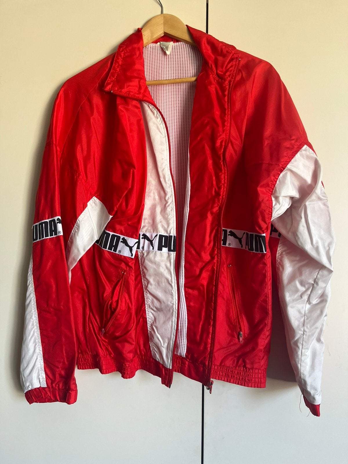 Vintage puma windbreaker jacket, Kleding | Dames, Jassen | Zomer, Ophalen of Verzenden, Gedragen, Maat 38/40 (M), Rood