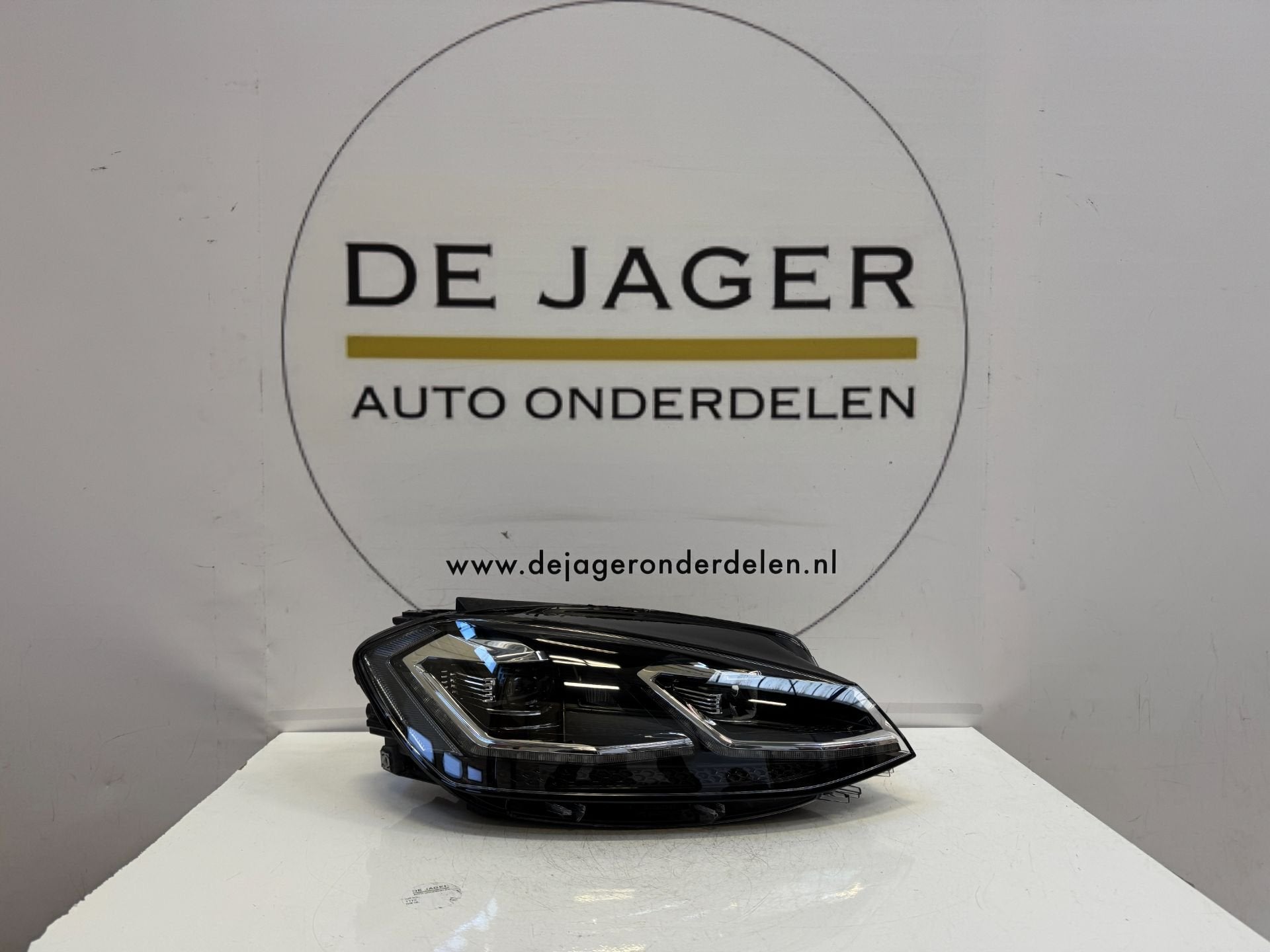 Phare avant droit enti rement LED pour Golf VII 7.5 Restyl 5, Autos : Pièces & Accessoires, Volkswagen, Volkswagen AG, Vw@volkswagen.de