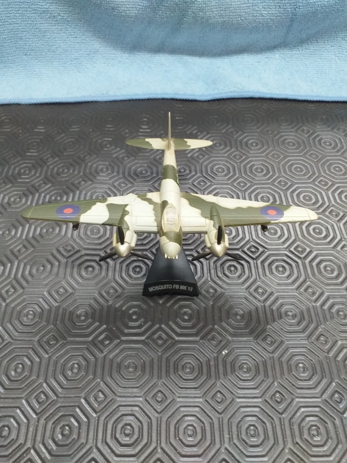 avion mosquito, Enlèvement ou Envoi