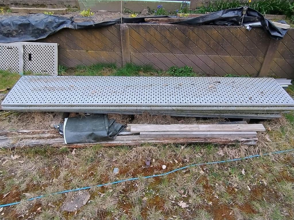 Loopplank, Doe-het-zelf en Bouw, Ophalen, Zo goed als nieuw, IJzer