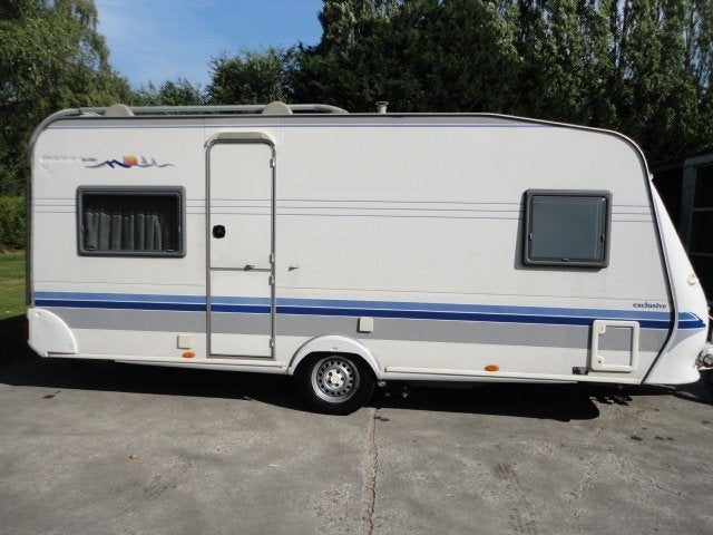 Hobby 495 Exclusive bj.2003, Vast bed, Rondzit, Hobby, Particulier