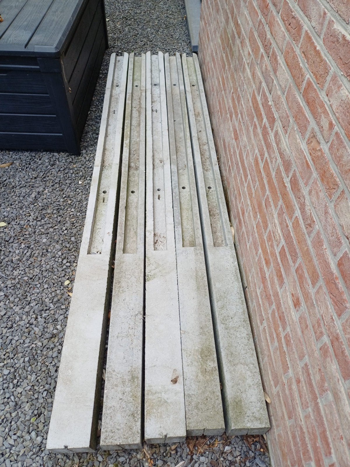 Betonpaal met gleuf voor schutting, Ophalen, Nieuw, 250 cm of meer, Palen