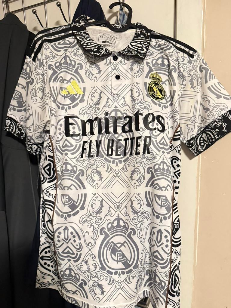 Real madrid shirt (M) nieuw, Verzenden, Zo goed als nieuw, Shirt