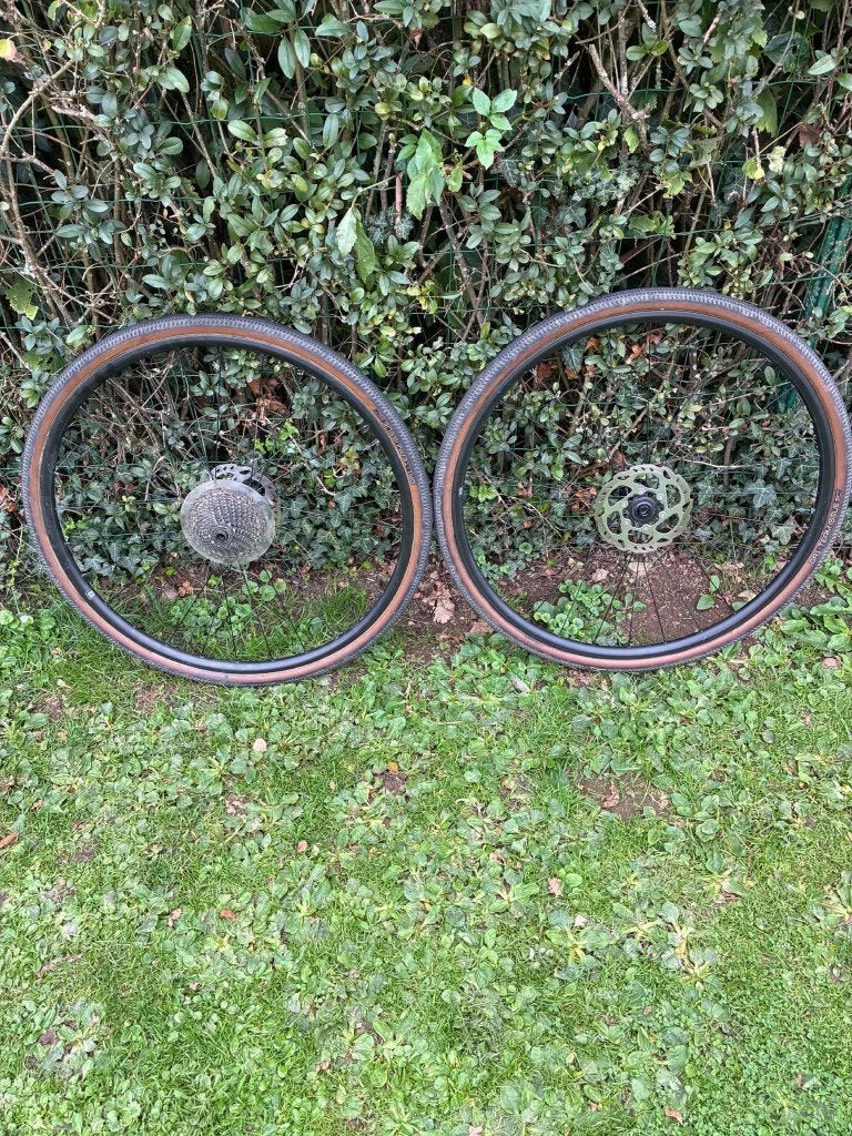 roue gravel bontrager, Utilisé, Aluminium, Enlèvement, Gravelbike