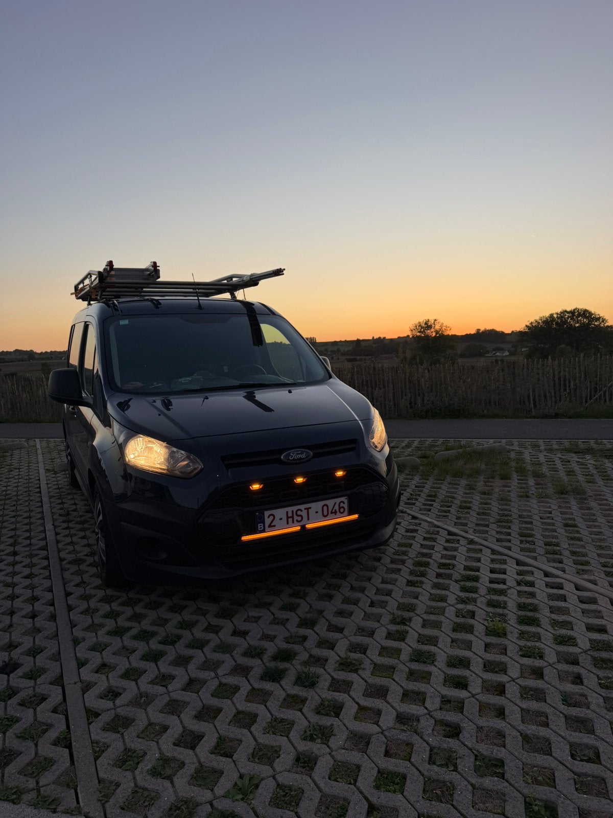 Ford Transit Connect Ingericht + dakrek + trekhaak, Autos, Cuir, Achat, Boîte manuelle, Autre carrosserie