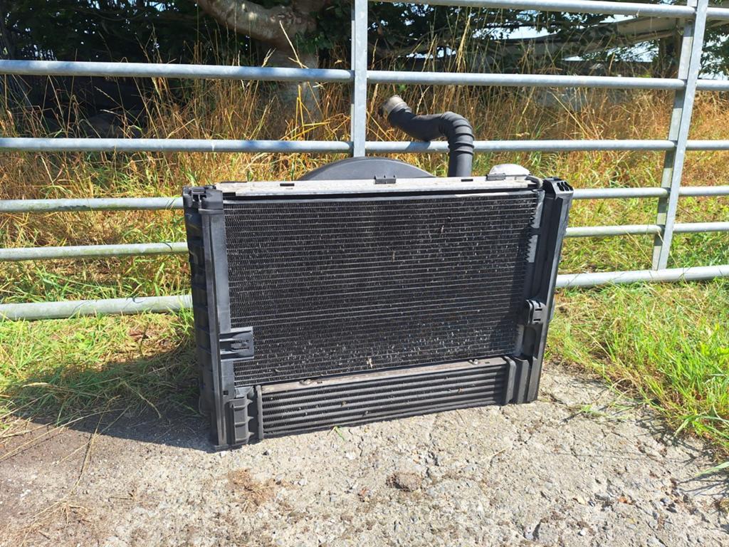 Bmw e90 radiator, Auto-onderdelen, Ophalen, BMW
