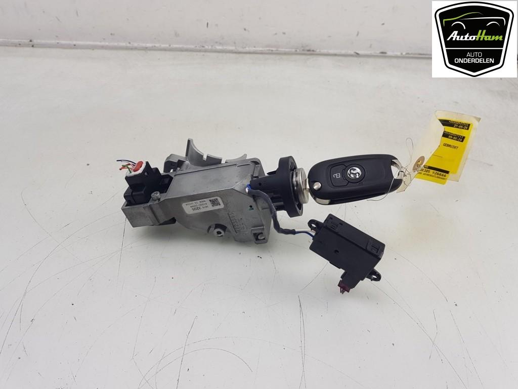 CONTACTSLOT + SLEUTEL Opel Astra K (01-2015/12-2022), Dhr. J. Ham, Gebruikt, Administratie@autoham.nl, Opel