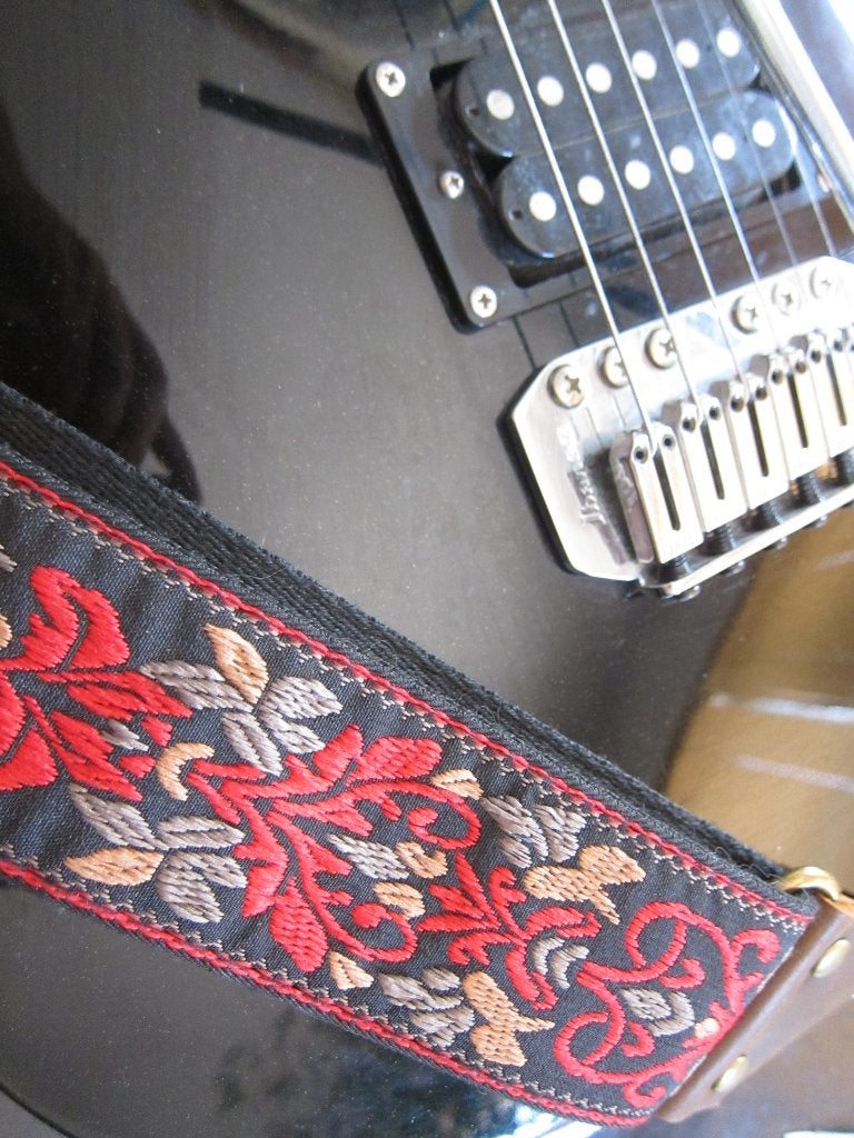 prachtige geborduurde gitaarriem NIEUWE foto, Ophalen of Verzenden, Zo goed als nieuw, Solid body, Fender