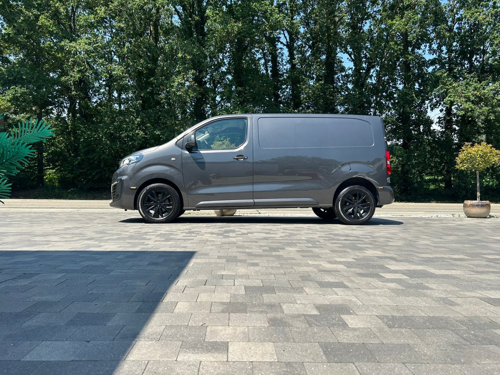 PEUGEOT EXPERT L2 | LICHTE VRACHT | 3 ZIT, https://public.car-pass.be/vhr/c378c526-c2cb-4fa3-89c1-87a22f751bfb, Dealer onderhouden