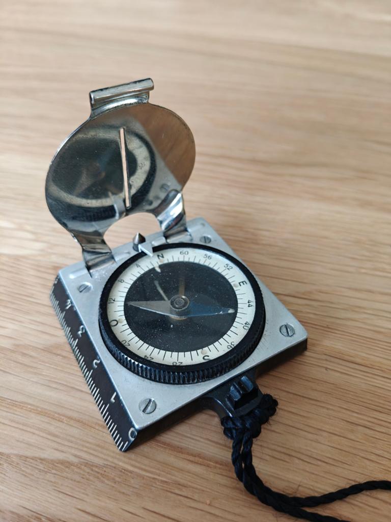Ww2 Hitler jugend marching compass, Collections, Enlèvement