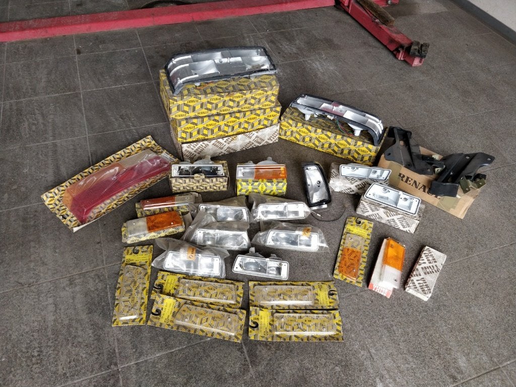 Renault R14 onderdelen, Auto-onderdelen, Carrosserie, Bumper, Renault, Voor, Nieuw, Ophalen