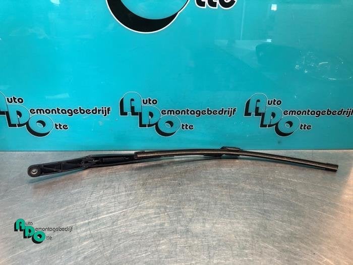 Ruitenwisserarm voor van een Volkswagen Golf (Golf 09-), Gebruikt, -, Volkswagen, -