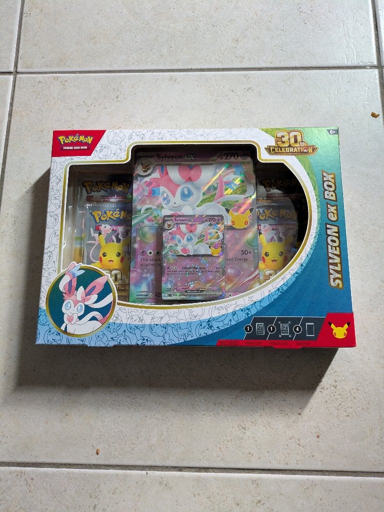 Boosters à la menthe et scellés Pokemon TCG 30th Celebration, Enlèvement ou Envoi, Neuf, Booster box, Foil