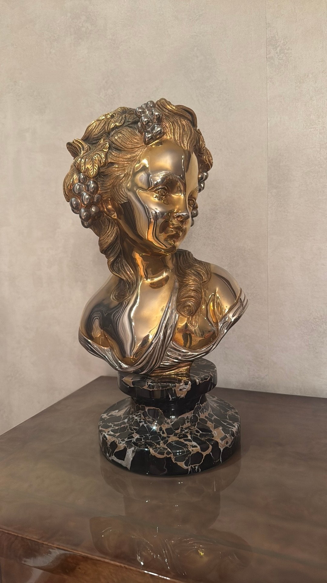 Bustes R. Mascaro en bronze (doré) 2 pièces (femme/homme), Enlèvement, Bronze