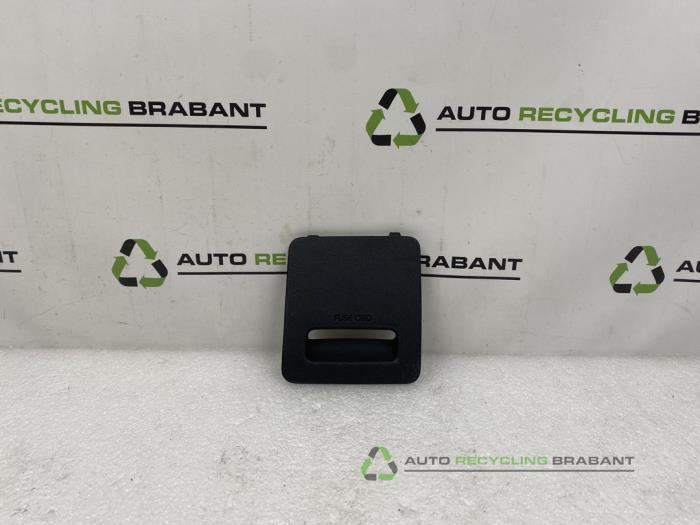 Boîte à fusibles d'un Kia Sorento, -, 3 mois de garantie, Utilisé, -
