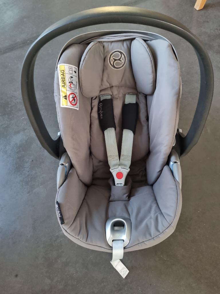 Cybex Cloud Z i-Size – Soho Grey / Mid Grey, Enfants & Bébés, Sièges auto, Utilisé, Autres marques, 0 à 13 kg, Ceinture de sécurité ou Isofix