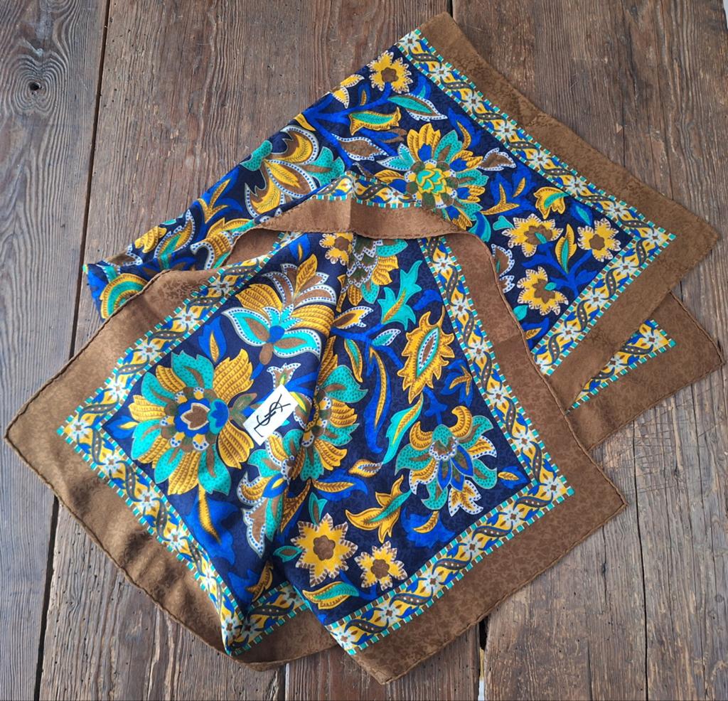 Sjaaltjes foulard Carré Bandana, Kleding | Dames, Mutsen, Sjaals en Handschoenen, Ophalen of Verzenden