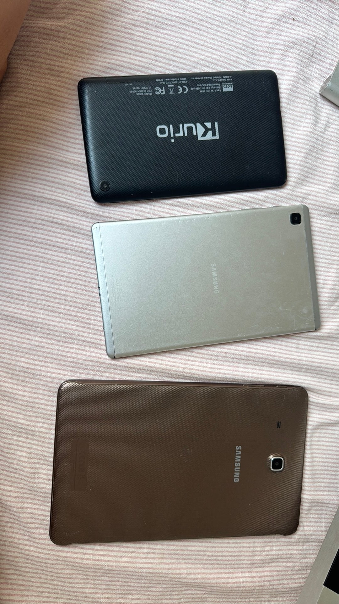 Lot de 3 tablettes défectueuses - pour pièces ou réparation, Enlèvement, Ne fonctionne pas