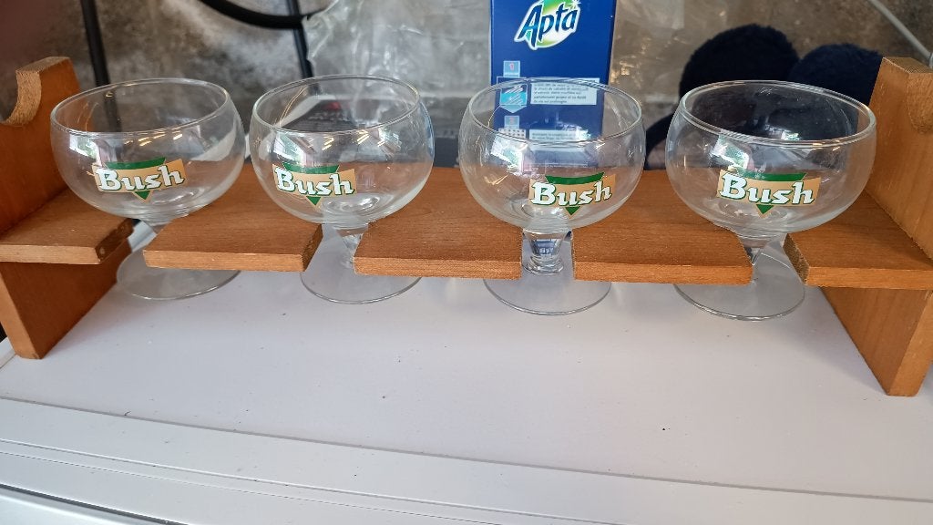 Suite de verres à Bush, Verre ou Verres, Verre, Enlèvement, Utilisé