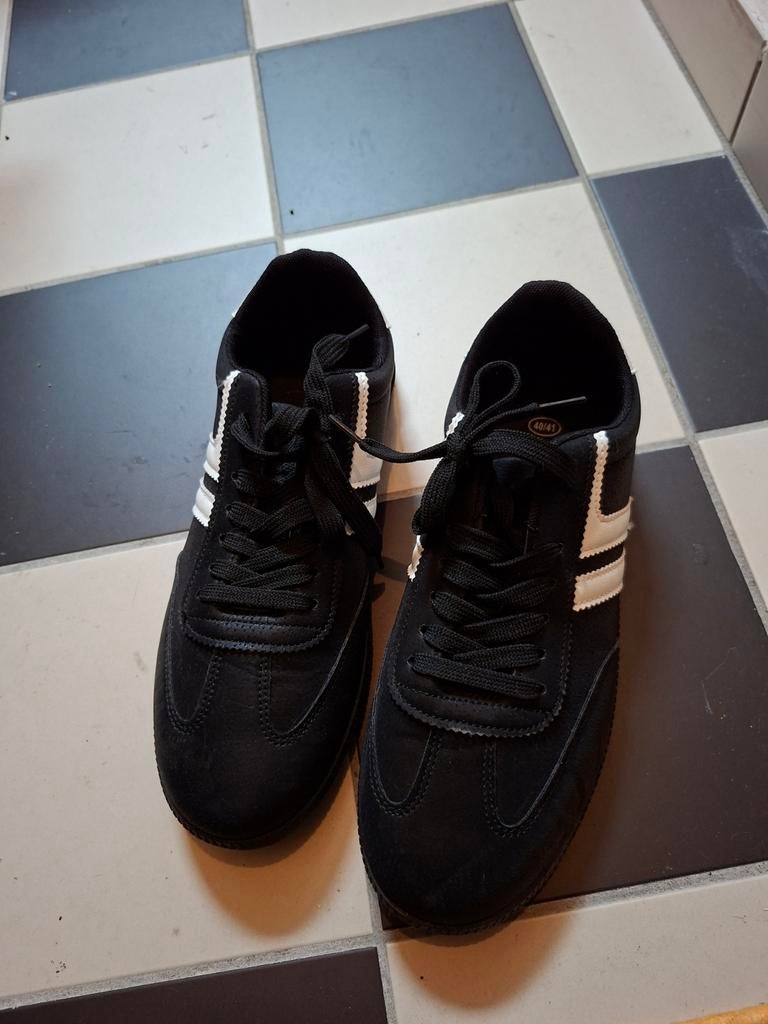 Sportschoenen nieuw, Vêtements | Femmes, Chaussures, Enlèvement, Neuf, Chaussures de sports