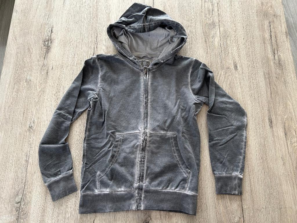 Tof vestje maat 134 - 140, Kinderen en Baby's, Kinderkleding | Maat 134, Ophalen of Verzenden, Zo goed als nieuw, Jongen, Trui of Vest