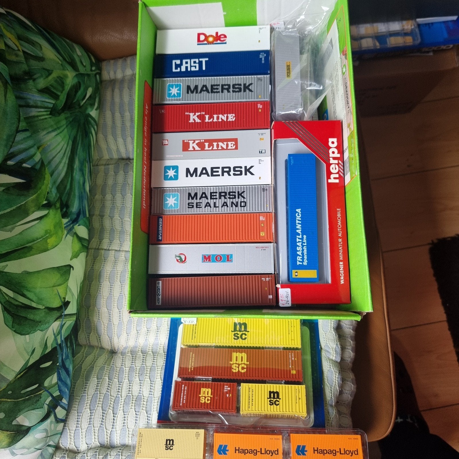 CONHTAINERS -H0- 1:87 DIVERSEN, Ophalen of Verzenden, Märklin
