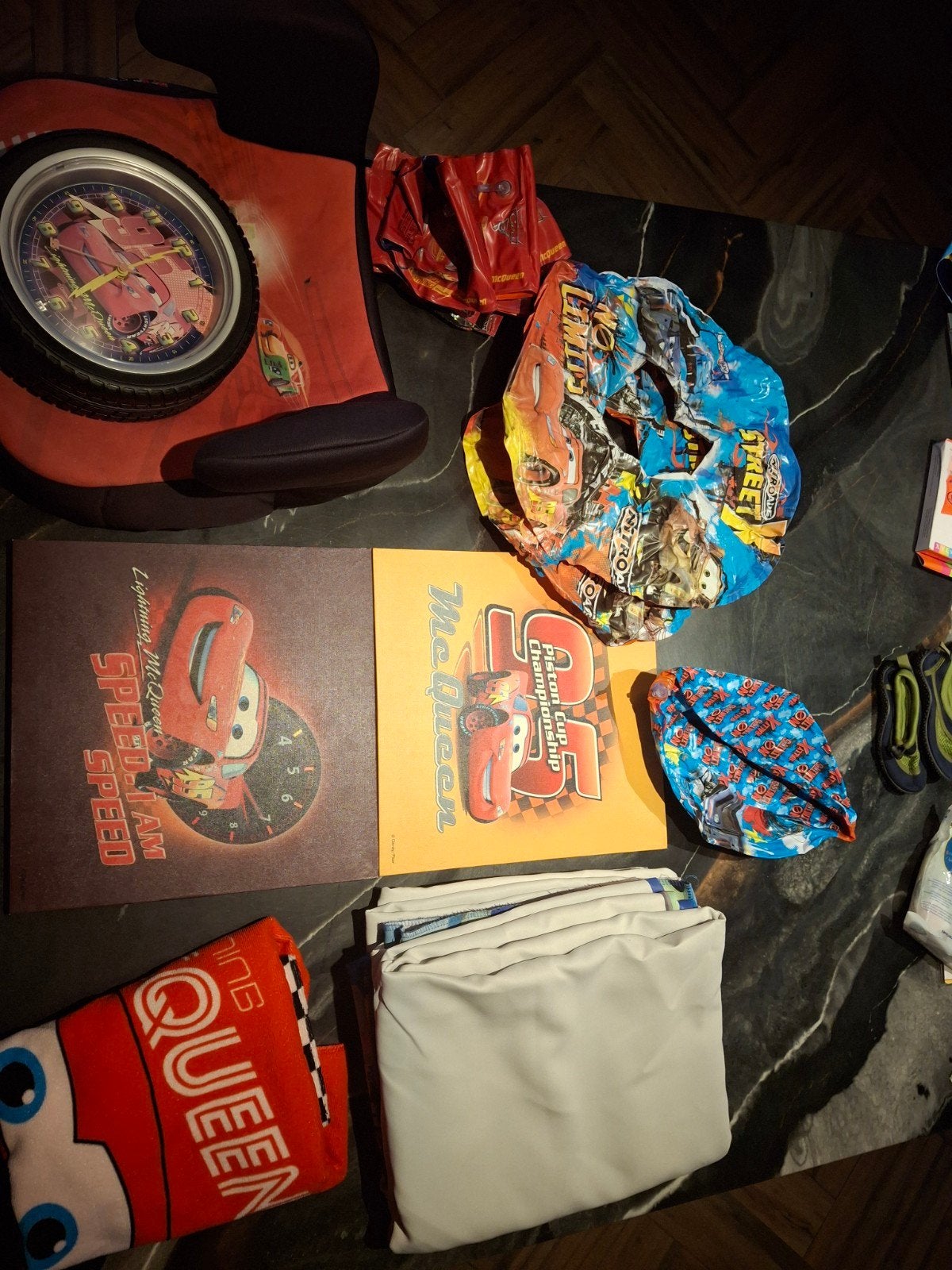 Groete Cars Paket. Clock, Badjas, Schilderijen, enzo, Ophalen