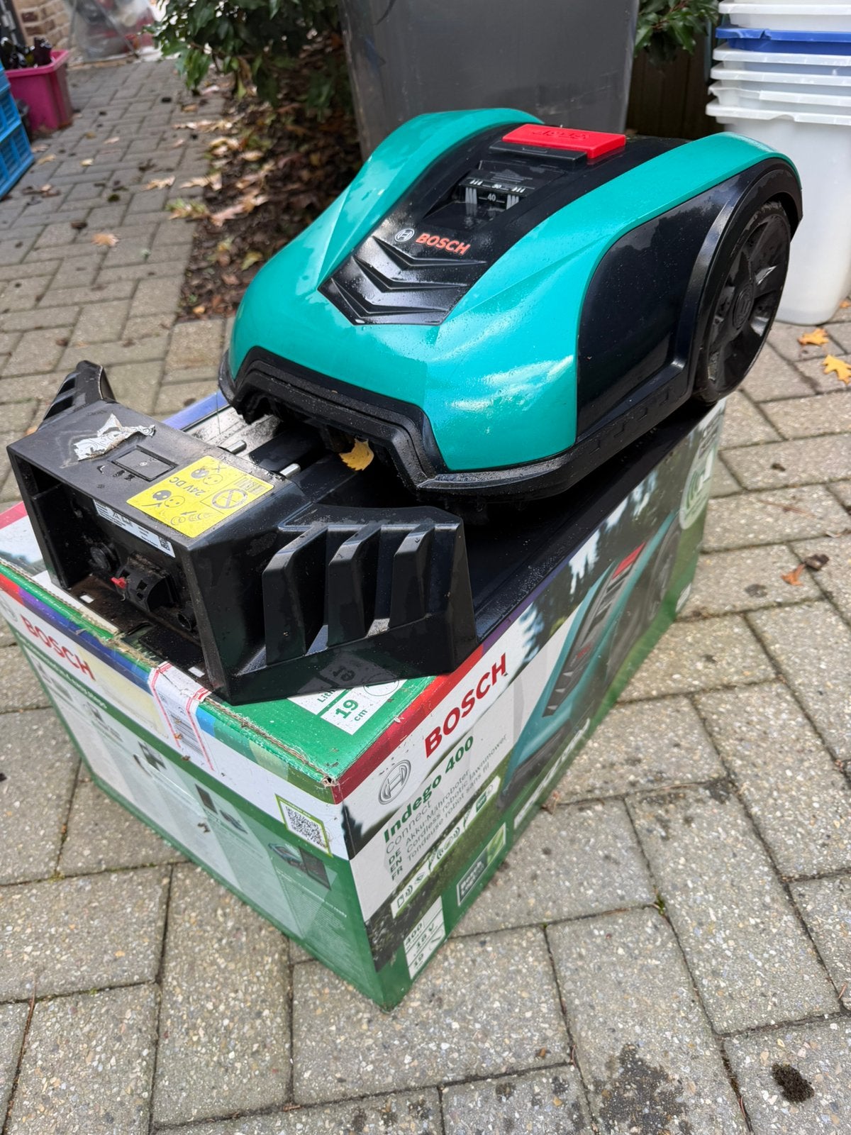 Bosch robotMaaier indigo 400, Tuin en Terras, Ophalen, Gebruikt, Meer dan 25 cm, Bestuurbaar via app