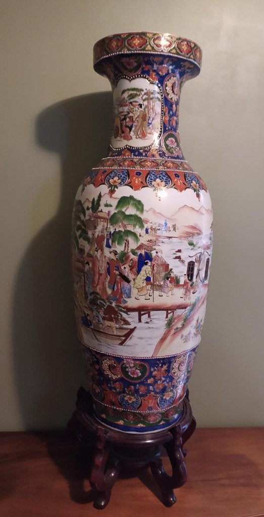 Chinese of Satsuma-stijl vaas, Enlèvement