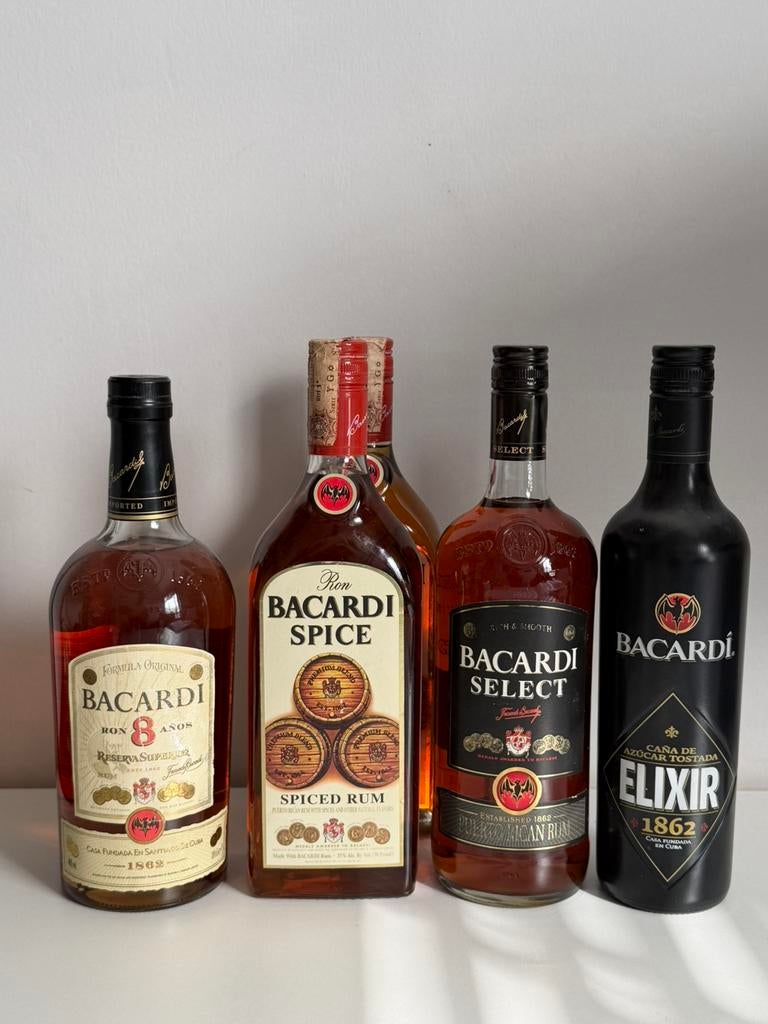 Diverses bouteilles Bacardi à vendre, Enlèvement ou Envoi, Comme neuf