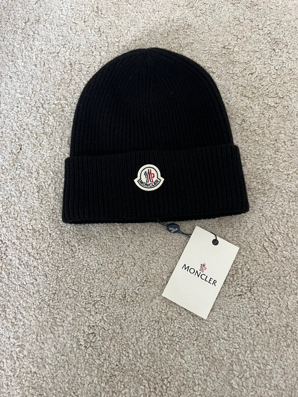Bonnet Moncler noir, Vêtements | Hommes, Bonnets, Écharpes & Gants, Enlèvement ou Envoi, Comme neuf