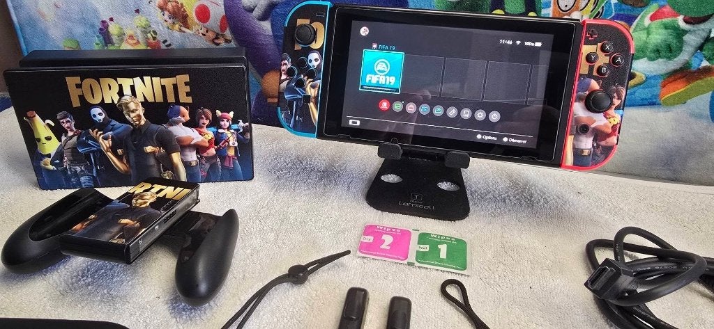 console nintendo switch custom fortnite + jeu & garantie, Enlèvement ou Envoi, Utilisé