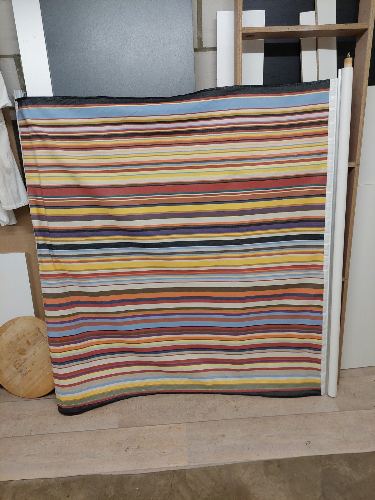 windscherm 4 stuks 2 gestreepte 2 rode., Huis en Inrichting, Woonaccessoires | Plaids en Woondekens, Ophalen