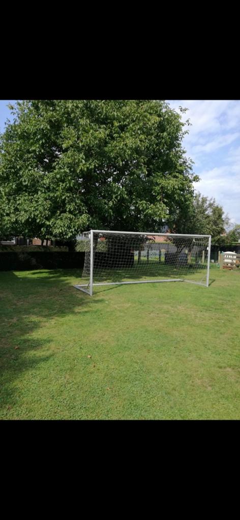 Voetbalgoal Calzio, Ophalen
