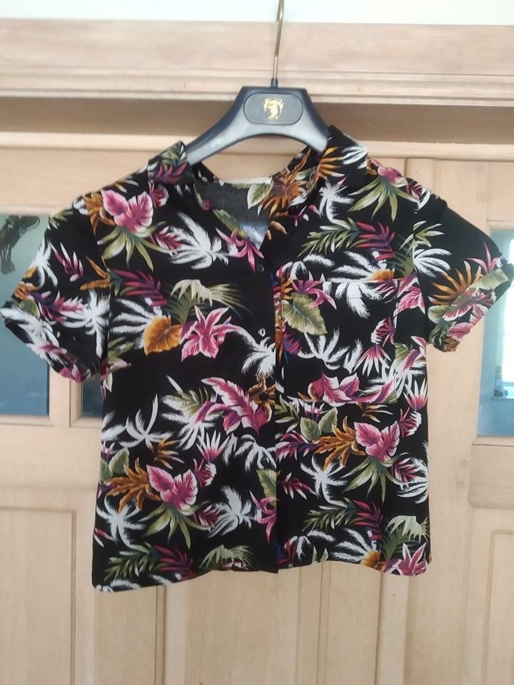 joli chemisier coloré de la marque 24 Colors taille XS, Enlèvement ou Envoi, 24Colors, Comme neuf, Taille 34 (XS) ou plus petite