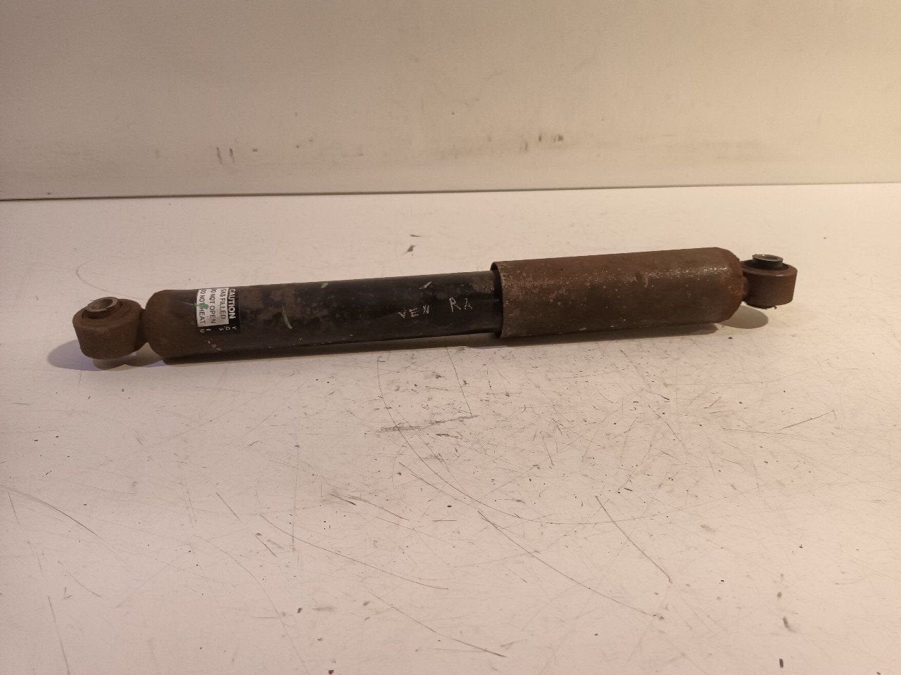 Schokbreker rechts achter Suzuki Alto, Onderdelen@venauto.nl, Van der Ven Autorecycling B.V., Gebruikt, Ettenseweg 76, 4706 PB Roosendaal, The Netherlands