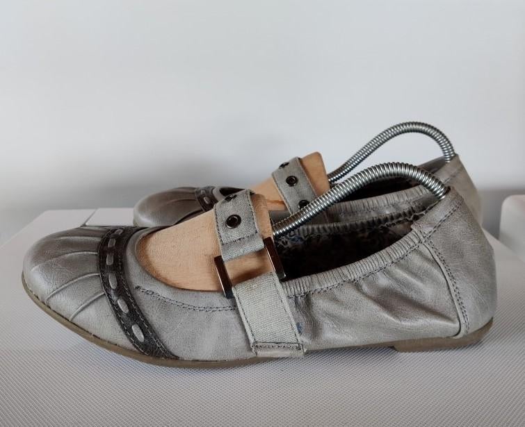 Nieuwe grijze ballerina's met riempje, Neuf, Gris, Enlèvement ou Envoi, Ballerines