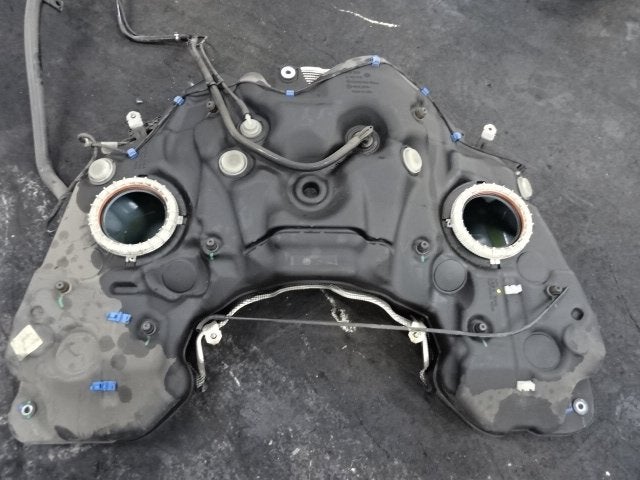 BRANDSTOFTANK Mercedes-Benz GLE Coupe (C292) (A168470), Gebruikt, Mercedes-Benz, Dialog.mb@mercedes-benz.com, Mercedes-Benz AG
