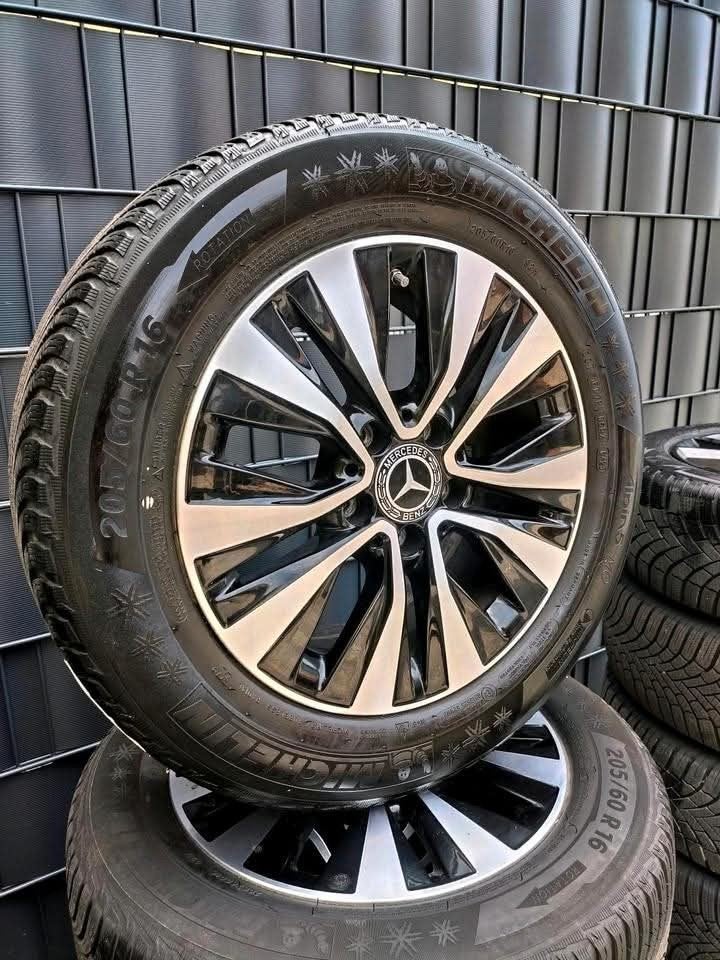 Velgen/Mercedes W17 Klasse A, Auto-onderdelen, Banden en Velgen, Ophalen, Winterbanden, Band(en)