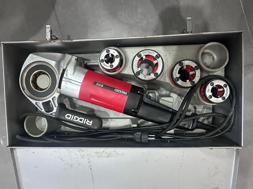 Filière électrique Ridgid 600, Bricolage & Construction, Enlèvement, Comme neuf