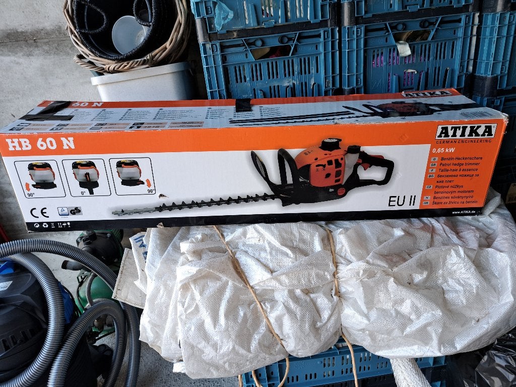 Heggenschaar atika, Ophalen, Zo goed als nieuw, Benzine