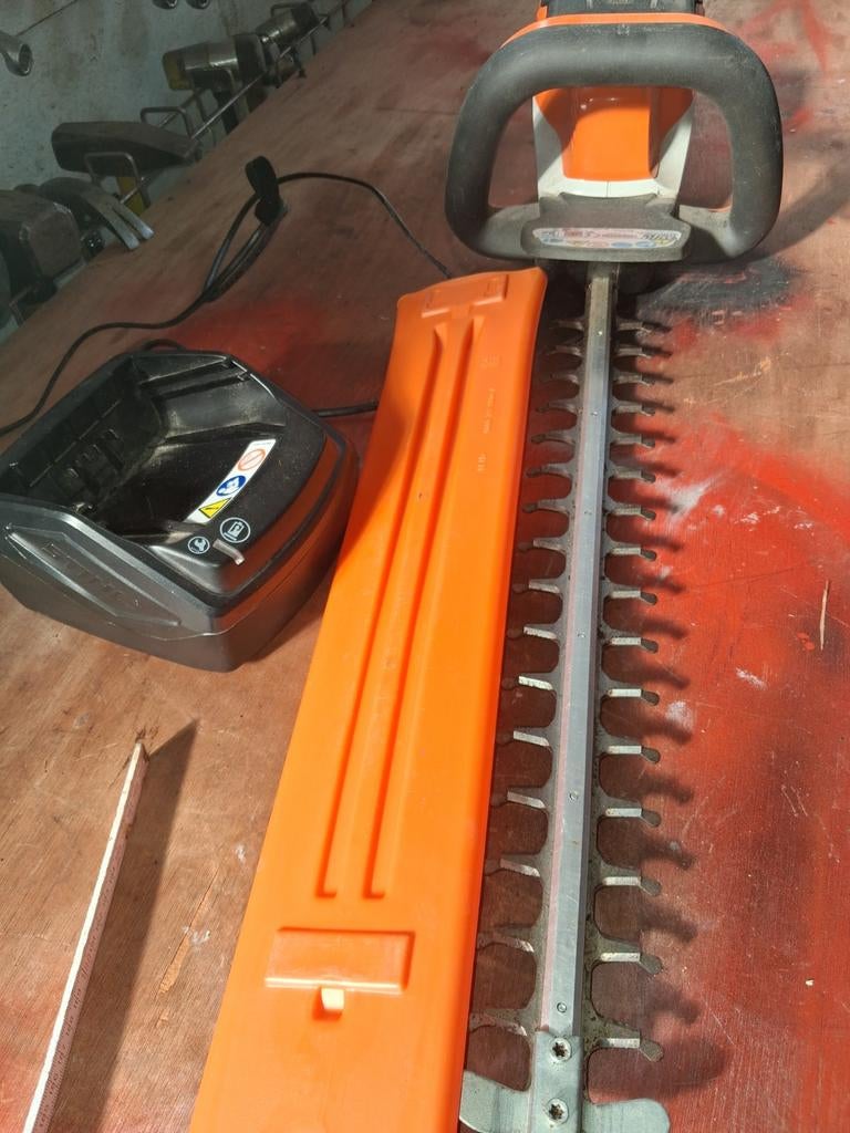HEGGENschaar Stihl, Tuin en Terras, Ophalen