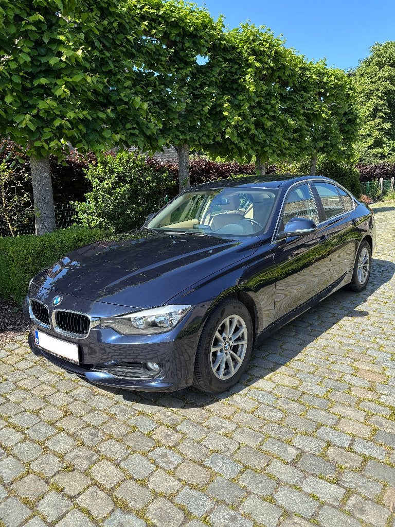 Verzorgde BMW 316, Auto's, BMW, Particulier, 3 Reeks, Lederen bekleding, Diesel, Euro 5, Berline, 4 deurs, Handgeschakeld, Blauw