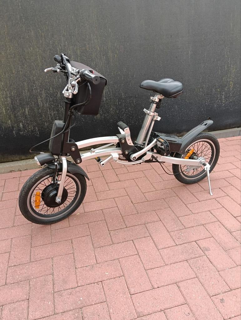 Elektrische plooi fiets in 10 seconden in te klappen, Ophalen of Verzenden