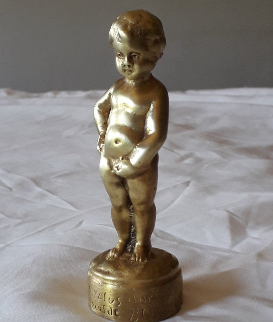 Manneken pis bronze ancien 1930-60, Sur socle, Statue, Enlèvement ou Envoi, Moins de 20 cm