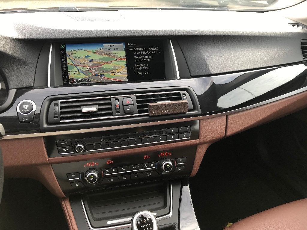 BMW 518D, Autos, Cuir, Euro 6, Boîte manuelle, 5 portes